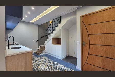Apartamento para alugar com 116m², 2 quartos e 2 vagas Apartamento para alugar com 116m², 2 quartos e 2 vagasCozinha