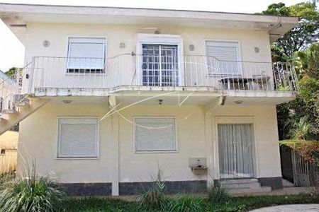 Casa à venda com 357m², 4 quartos e sem vaga