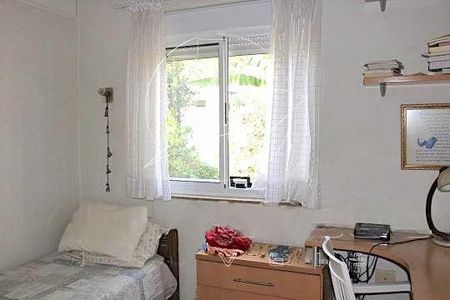 Casa à venda com 357m², 4 quartos e sem vaga