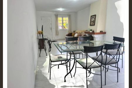 Casa à venda com 4 quartos, 157m² em Jardim Rosa Maria, São Paulo