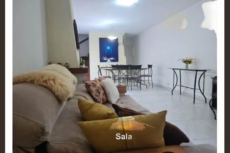 Casa à venda com 4 quartos, 157m² em Jardim Rosa Maria, São Paulo