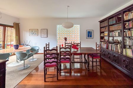 Casa à venda com 4 quartos, 455m² em Sumaré, São Paulo