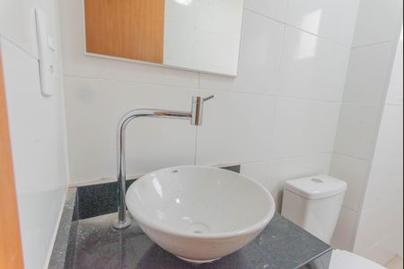 Apartamento para alugar com 46m², 2 quartos e 1 vaga Apartamento para alugar com 46m², 2 quartos e 1 vagaBanheiro