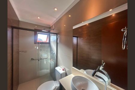 Casa de condomínio à venda com 117m², 3 quartos e 1 vaga Casa de condomínio à venda com 117m², 3 quartos e 1 vagaBanheiro