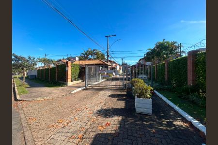 Casa de condomínio à venda com 117m², 3 quartos e 1 vaga Casa de condomínio à venda com 117m², 3 quartos e 1 vagaFachada e portaria
