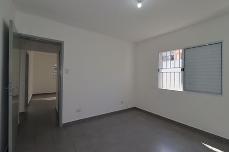 Quarto 2 de casa para alugar com 2 quartos, 72m² em Jardim Santo André, Santo André