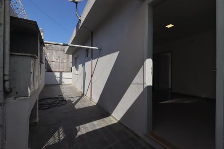 Quintal de casa para alugar com 2 quartos, 72m² em Jardim Santo André, Santo André