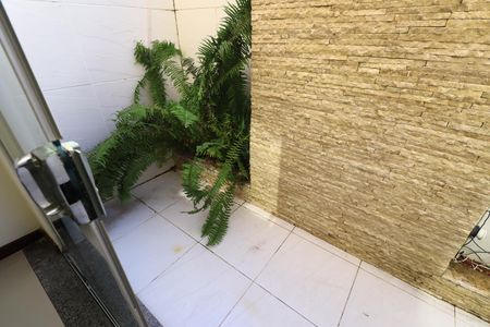 Casa de condomínio para alugar com 300m², 3 quartos e 2 vagas