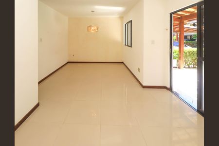 Casa de Condomínio para alugar com 3 quartos, 300m² em Stella Maris, Salvador