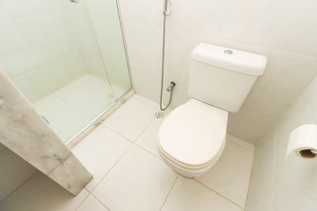 Casa de condomínio para alugar com 300m², 3 quartos e 2 vagas