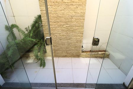 Casa de condomínio para alugar com 300m², 3 quartos e 2 vagas