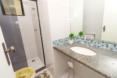 Casa de condomínio para alugar com 300m², 3 quartos e 2 vagas
