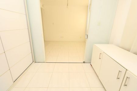 Casa de condomínio para alugar com 300m², 3 quartos e 2 vagas