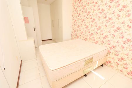 Casa de condomínio para alugar com 300m², 3 quartos e 2 vagas