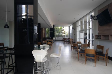 Apartamento à venda com 78m², 2 quartos e 2 vagasÁrea comum - Salão de festas