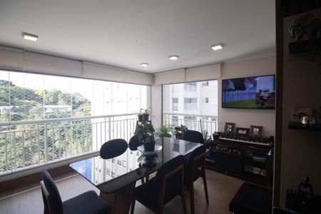 Varanda  de apartamento à venda com 2 quartos, 78m² em Vila Leonor, São Paulo