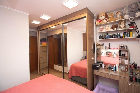 Apartamento à venda com 78m², 2 quartos e 2 vagasSuíte 