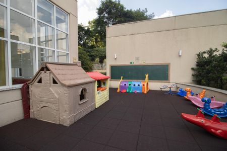 Apartamento à venda com 78m², 2 quartos e 2 vagasÁrea comum - Playground