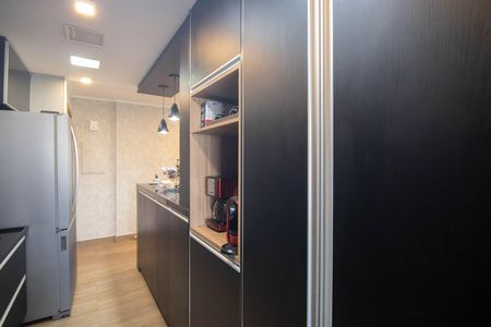 Apartamento à venda com 78m², 2 quartos e 2 vagasCozinha e Área de Serviço