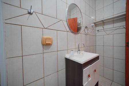 Banheiro da Suíte de apartamento para alugar com 1 quarto, 44m² em Armação, Florianópolis