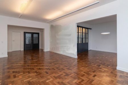 Apartamento à venda com 239m², 3 quartos e 1 vaga