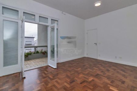 Apartamento à venda com 239m², 3 quartos e 1 vaga