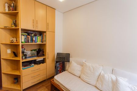 Apartamento à venda com 224m², 4 quartos e 2 vagas Apartamento à venda com 224m², 4 quartos e 2 vagasQuarto 4