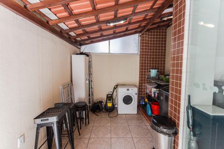 Apartamento à venda com 224m², 4 quartos e 2 vagas Apartamento à venda com 224m², 4 quartos e 2 vagasÁrea de Serviço