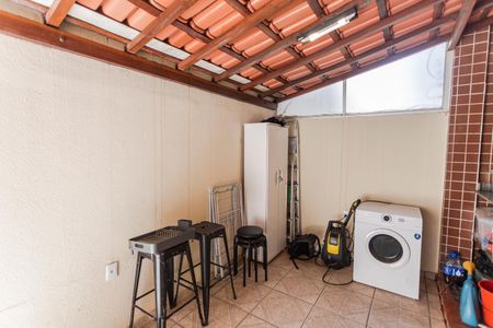 Apartamento à venda com 224m², 4 quartos e 2 vagas Apartamento à venda com 224m², 4 quartos e 2 vagasÁrea de Serviço