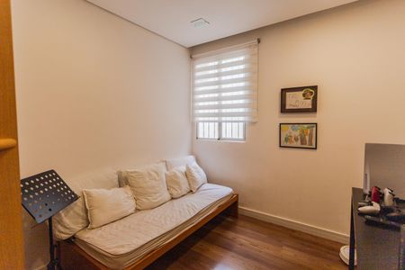 Apartamento à venda com 224m², 4 quartos e 2 vagas Apartamento à venda com 224m², 4 quartos e 2 vagasQuarto 4