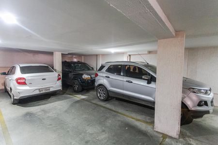 Apartamento à venda com 224m², 4 quartos e 2 vagas Apartamento à venda com 224m², 4 quartos e 2 vagasGaragem