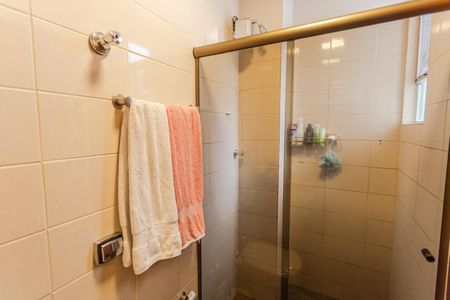 Apartamento à venda com 224m², 4 quartos e 2 vagas Apartamento à venda com 224m², 4 quartos e 2 vagasBanheiro da Suíte