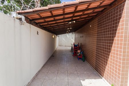 Apartamento à venda com 224m², 4 quartos e 2 vagas Apartamento à venda com 224m², 4 quartos e 2 vagasÁrea Privativa