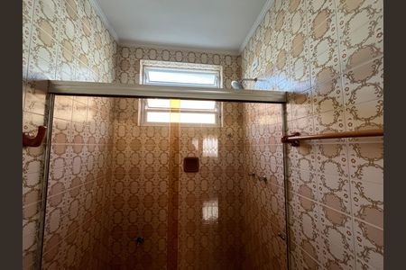 Casa à venda com 405m², 6 quartos e 3 vagas Casa à venda com 405m², 6 quartos e 3 vagasBanheiro