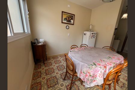 Casa à venda com 405m², 6 quartos e 3 vagas Casa à venda com 405m², 6 quartos e 3 vagasCozinha