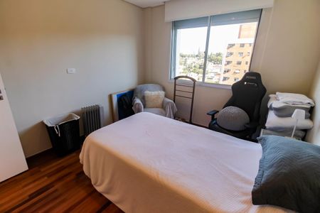 Apartamento à venda com 290m², 4 quartos e 3 vagas Apartamento à venda com 290m², 4 quartos e 3 vagasQuarto 2