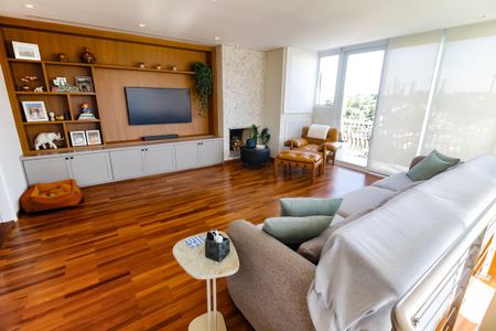 Apartamento à venda com 290m², 4 quartos e 3 vagas Apartamento à venda com 290m², 4 quartos e 3 vagasCobertura