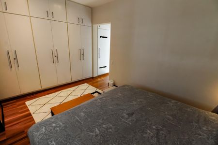 Apartamento à venda com 290m², 4 quartos e 3 vagas Apartamento à venda com 290m², 4 quartos e 3 vagasSuíte