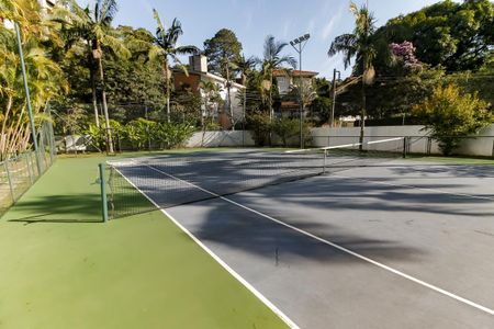 Apartamento à venda com 290m², 4 quartos e 3 vagas Apartamento à venda com 290m², 4 quartos e 3 vagasQuadra Esportiva