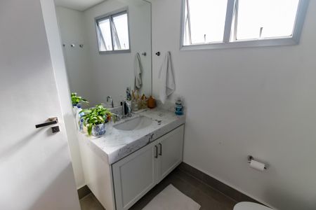 Apartamento à venda com 290m², 4 quartos e 3 vagas Apartamento à venda com 290m², 4 quartos e 3 vagasBanheiro social