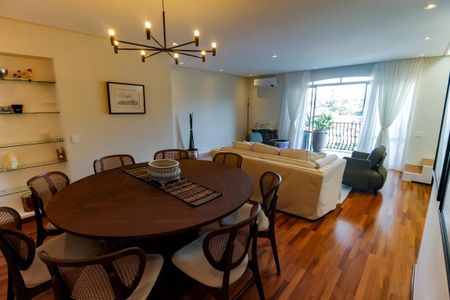Sala 1 de apartamento para alugar com 4 quartos, 290m² em Real Parque, São Paulo