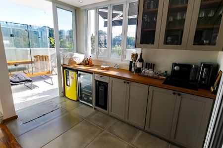 Apartamento à venda com 290m², 4 quartos e 3 vagas Apartamento à venda com 290m², 4 quartos e 3 vagasÁrea gourmet