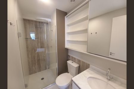 Studio à venda com 27m², 1 quarto e sem vaga Studio à venda com 27m², 1 quarto e sem vagaBanheiro