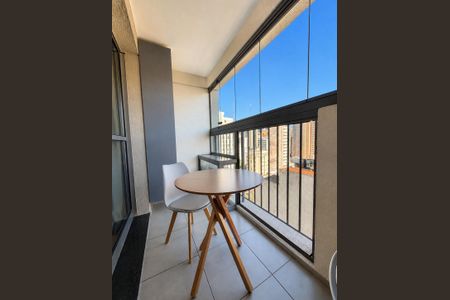 Studio à venda com 27m², 1 quarto e sem vaga Studio à venda com 27m², 1 quarto e sem vagaVaranda