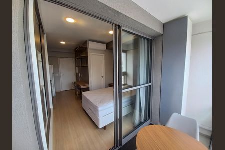 Studio à venda com 27m², 1 quarto e sem vaga Studio à venda com 27m², 1 quarto e sem vagaSacada