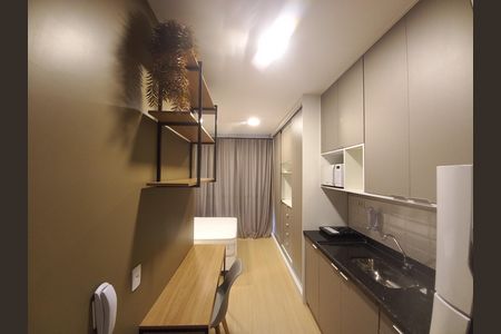Sala/Cozinha de kitnet/studio à venda com 1 quarto, 27m² em Consolação, São Paulo