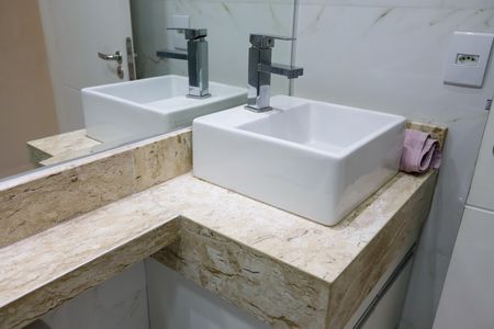 Apartamento à venda com 46m², 2 quartos e 1 vaga Apartamento à venda com 46m², 2 quartos e 1 vagaBanheiro