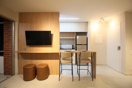 Sala de apartamento à venda com 1 quarto, 45m² em Indianópolis, São Paulo
