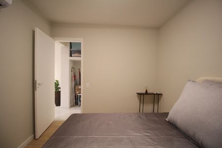 Quarto de apartamento à venda com 1 quarto, 45m² em Indianópolis, São Paulo