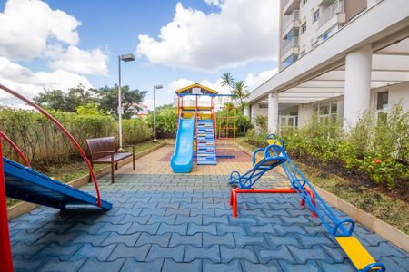 Apartamento para alugar com 56m², 2 quartos e 1 vaga Apartamento para alugar com 56m², 2 quartos e 1 vagaÁrea comum - Playground